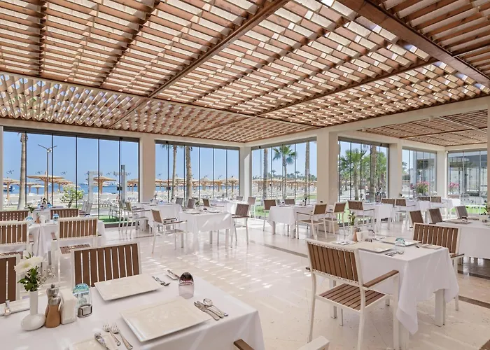 Xanadu Makadi Bay منتجع